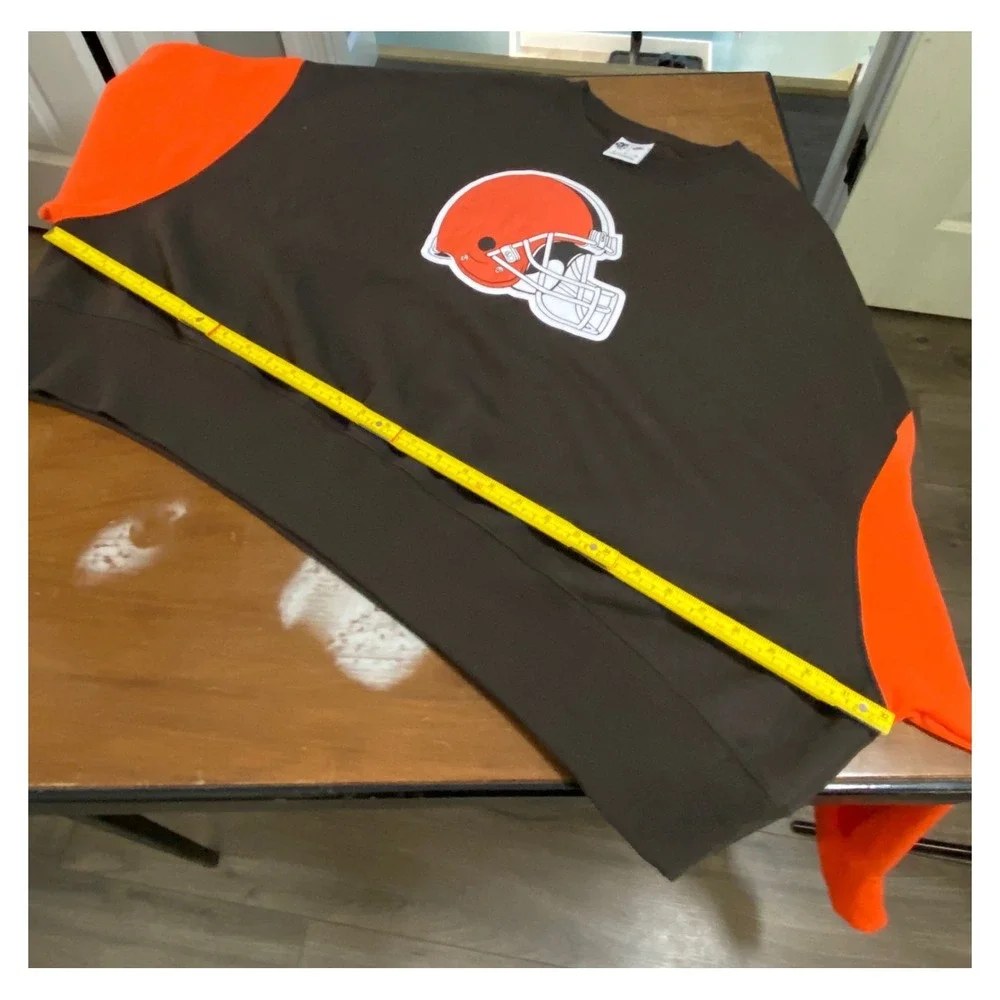 NWOT Nike Cleveland Browns Sweatshirt Women XL Oversized Cropped NFL Graphic